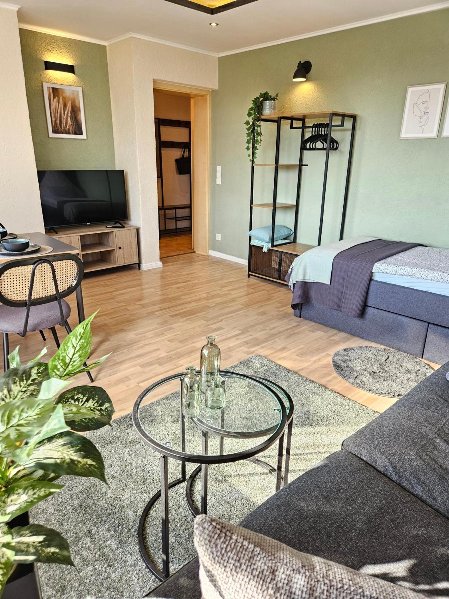 Neu Businessapp In Zentraler Lage Mit 3 Schlafzimmern Fuer Geschaeftsreisende Pendler Und Familien Naehe Sz See Salzgitter Exterior photo